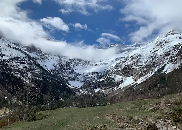 Bel 50 M Telecabines 200 M Village *